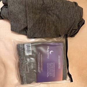 Hug Sleep Kids Wearable Blanket graphite, one NWT unopened one used once